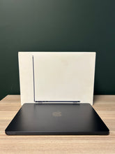 Load image into Gallery viewer, MacBook Air 13-inch | M2 Chip | 256GB - Midnight (Pre-owned)
